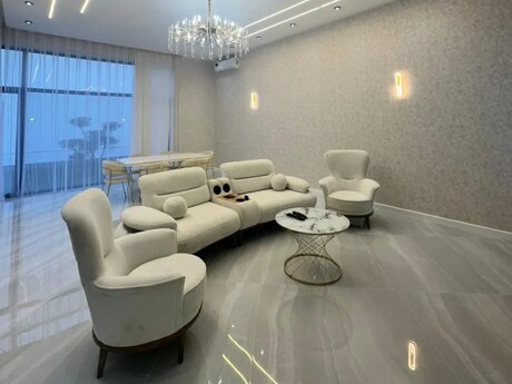 4 otaqlı həyət evi/bağ evi - Mərdəkan q. - 400 m²