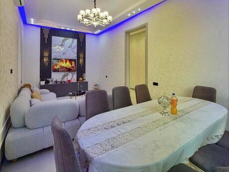 4 otaqlı həyət evi/bağ evi - Şüvəlan q. - 160 m²