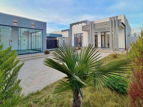 4 otaqlı həyət evi/bağ evi - Şüvəlan q. - 160 m²