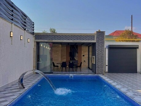 4 otaqlı həyət evi/bağ evi - Mərdəkan q. - 250 m²