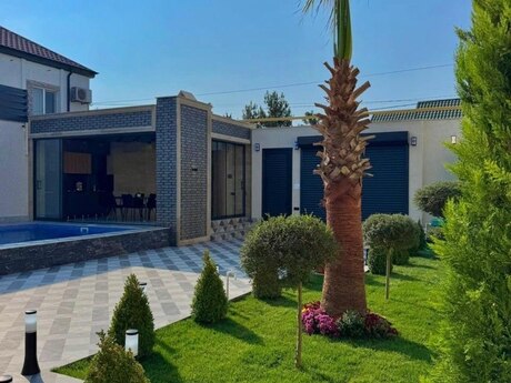 4 otaqlı həyət evi/bağ evi - Mərdəkan q. - 250 m²