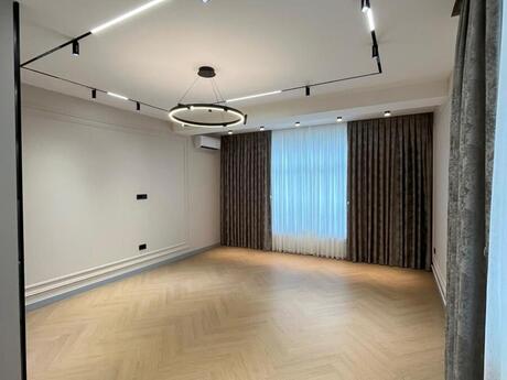 4 otaqlı yeni tikili - 28 May m. - 118 m²
