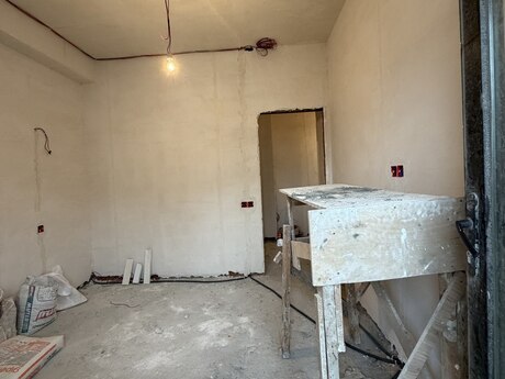3 otaqlı yeni tikili - 28 May m. - 81 m²