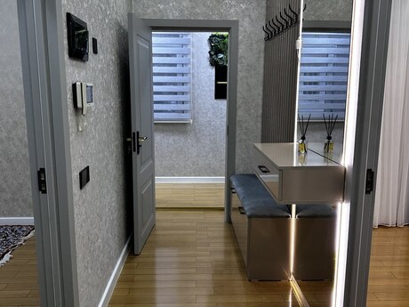3 otaqlı köhnə tikili - Xalqlar Dostluğu m. - 67 m²