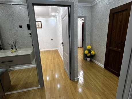 3 otaqlı köhnə tikili - Xalqlar Dostluğu m. - 67 m²