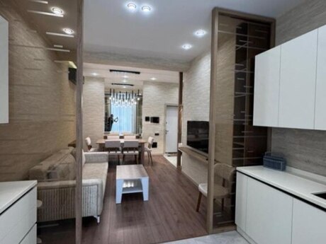3 otaqlı yeni tikili - 28 May m. - 100 m²