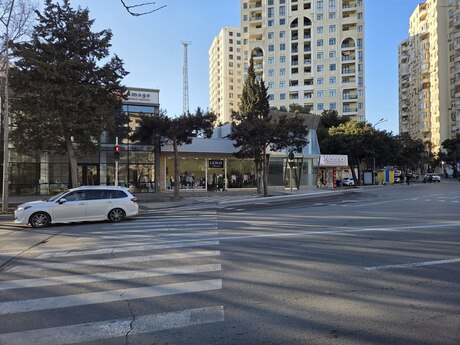 Obyekt - Azadlıq Prospekti m. - 140 m²