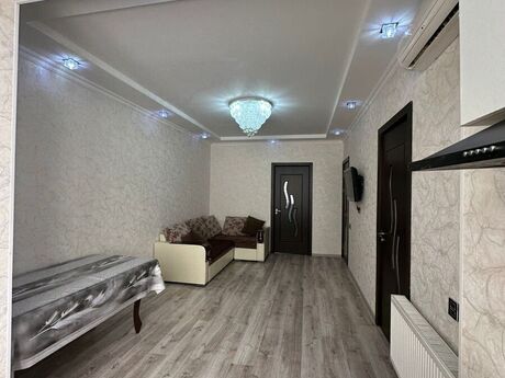 3 otaqlı köhnə tikili - Memar Əcəmi m. - 55 m²