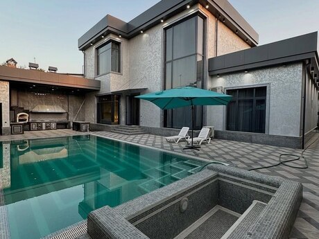 4 otaqlı həyət evi/bağ evi - Mərdəkan q. - 380 m²