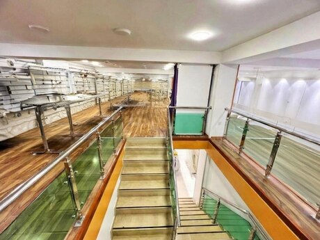 Obyekt - Elmlər Akademiyası m. - 390 m²
