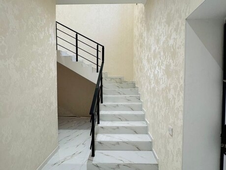6 otaqlı həyət evi/bağ evi - Badamdar q. - 220 m²