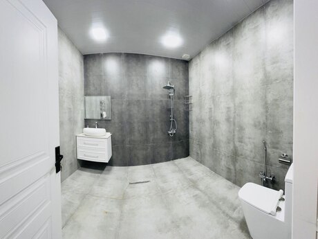 6 otaqlı həyət evi/bağ evi - Badamdar q. - 220 m²