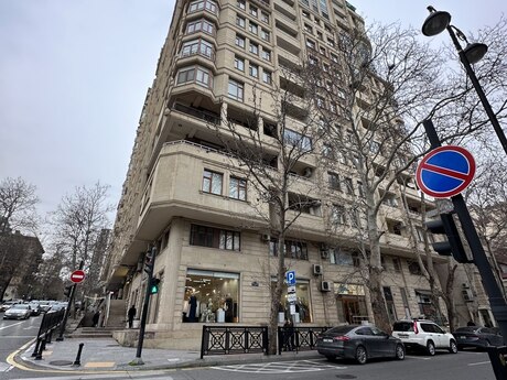 Elan №5832391 - Bakı, 28 May m., 160 m²