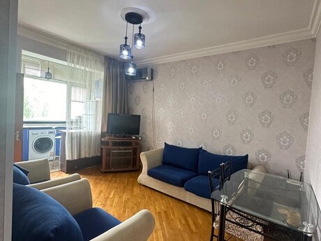 2 otaqlı köhnə tikili - Memar Əcəmi m. - 58 m²