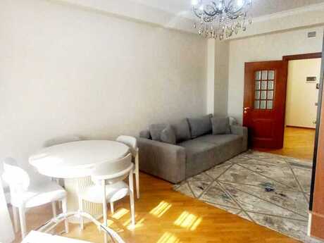 Объявление №5832621 - Баку, пос. Ази Асланова, 2-комн., 70 м², 4/16 этаж