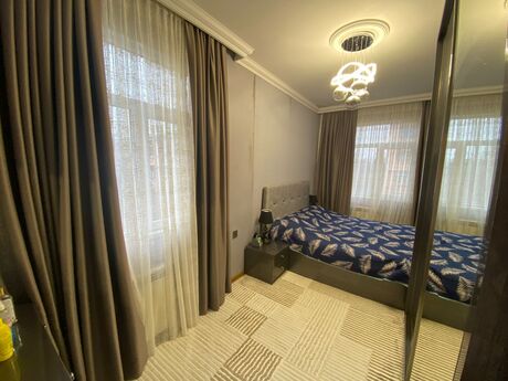 3 otaqlı köhnə tikili - Memar Əcəmi m. - 42 m²