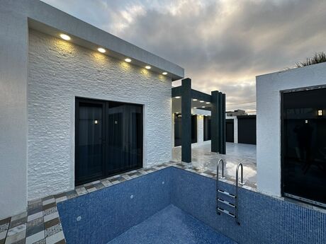 4 otaqlı həyət evi/bağ evi - Mərdəkan q. - 144 m²