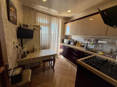 2 otaqlı köhnə tikili - Gənclik m. - 64 m²