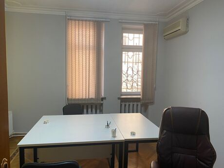 10 otaqlı ofis - Gənclik m. - 700 m²