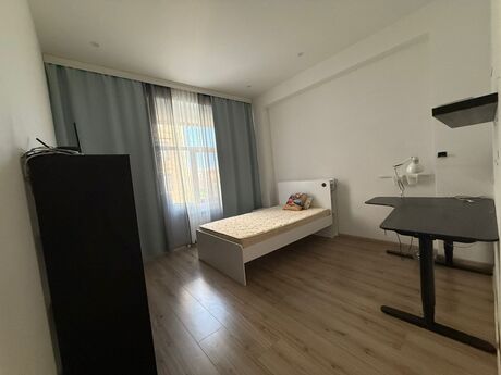 4 otaqlı yeni tikili - Ağ şəhər q. - 205 m²