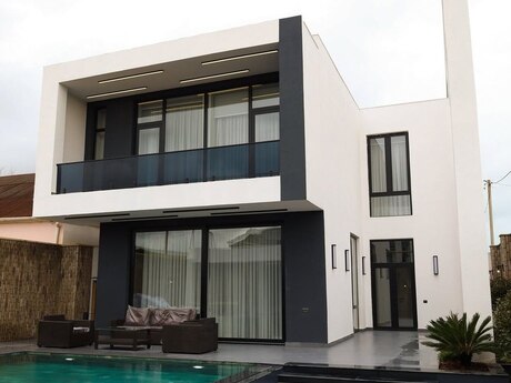 5 otaqlı həyət evi/bağ evi - Mərdəkan q. - 400 m²