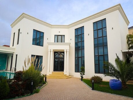 5 otaqlı həyət evi/bağ evi - Mərdəkan q. - 300 m²