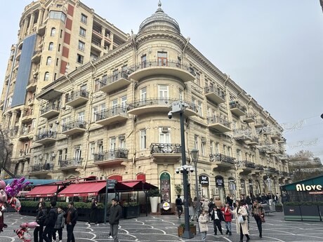 6 otaqlı köhnə tikili - Sahil m. - 320 m²