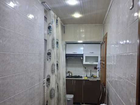 3 otaqlı köhnə tikili - Yeni Günəşli q. - 60 m²