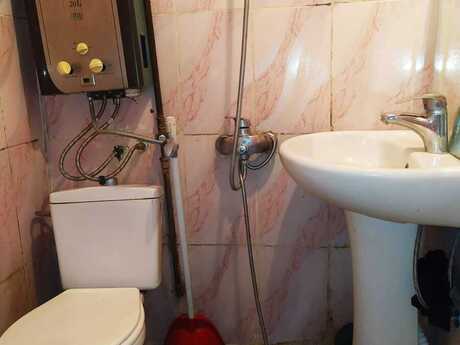 1 otaqlı köhnə tikili - Elmlər Akademiyası m. - 25 m²