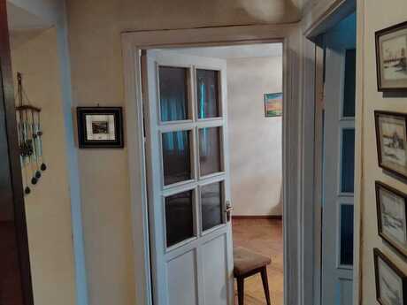 3 otaqlı köhnə tikili - Elmlər Akademiyası m. - 70 m²