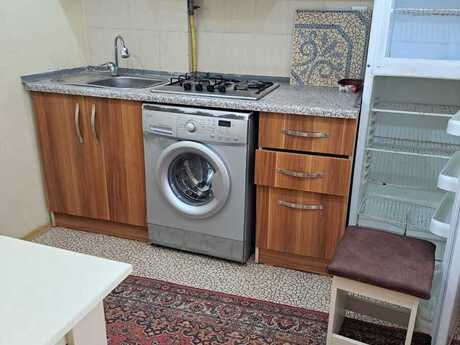 1 otaqlı köhnə tikili - Elmlər Akademiyası m. - 40 m²