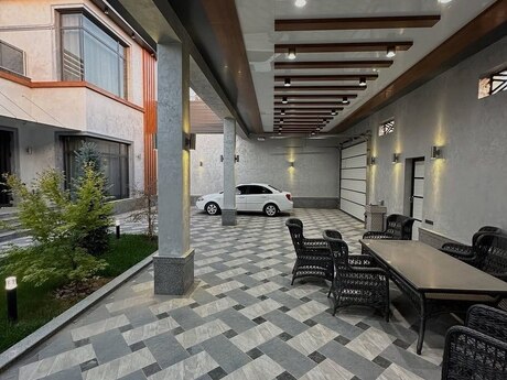 5 otaqlı həyət evi/bağ evi - Mərdəkan q. - 400 m²