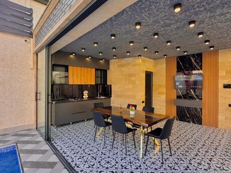 4 otaqlı həyət evi/bağ evi - Mərdəkan q. - 240 m²