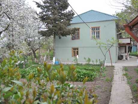 6 otaqlı həyət evi/bağ evi - Şamaxı - 120 m²