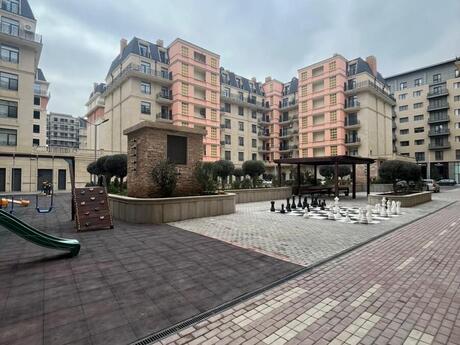 4 otaqlı mənzil, 180 m², Ağ şəhər: 728 000 ₼ 2