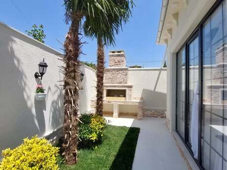 4 otaqlı həyət evi/bağ evi - Mərdəkan q. - 250 m²