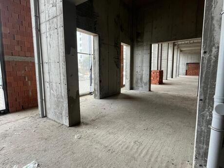 Obyekt - Ağ şəhər q. - 208 m²