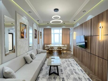 Elan №5834724 - Bakı, Şah İsmayıl Xətai m., 2 otaqlı, 67 m², 16/18 mərtəbə