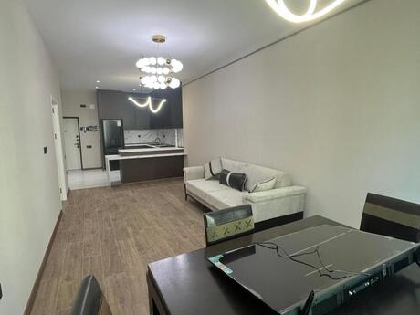 Elan №5834743 - Bakı, Gənclik m., 2 otaqlı, 70 m², 14/18 mərtəbə