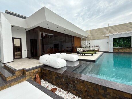 6 otaqlı həyət evi/bağ evi - Bilgəh q. - 220 m²