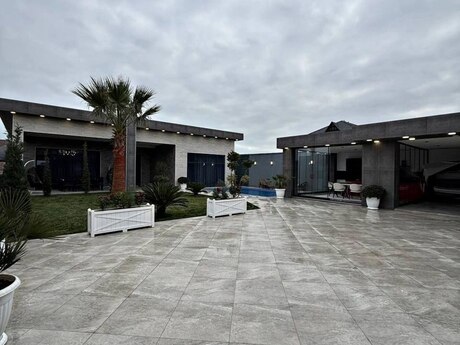 4 otaqlı həyət evi/bağ evi - Mərdəkan q. - 250 m²