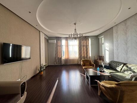 Elan №5834863 - Bakı, Gənclik m., 3 otaqlı, 140 m², 14/18 mərtəbə