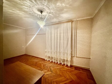 2 otaqlı köhnə tikili - Qara Qarayev m. - 45 m²