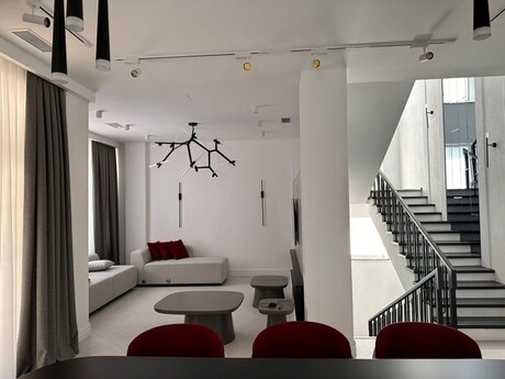 6 otaqlı həyət evi/bağ evi - Nardaran q. - 550 m²