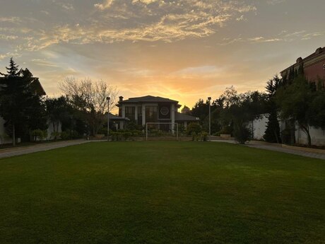 House with Garden, Villa For Rent