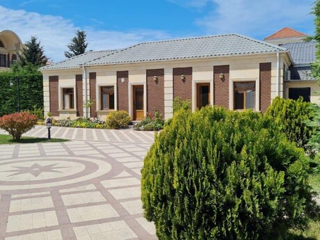 5 otaqlı həyət evi/bağ evi - Mərdəkan q. - 500 m²