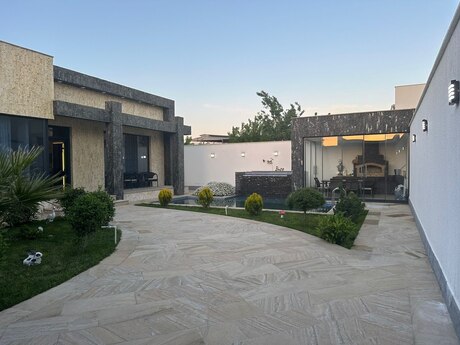 4 otaqlı həyət evi/bağ evi - Mərdəkan q. - 200 m²