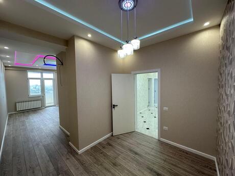4 otaqlı yeni tikili - Azadlıq Prospekti m. - 181 m²