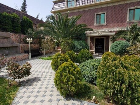 5 otaqlı həyət evi/bağ evi - Mərdəkan q. - 500 m²