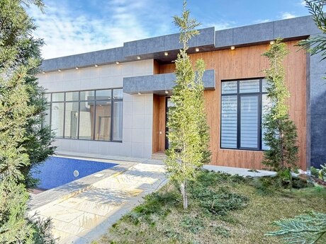 4 otaqlı həyət evi/bağ evi - Şüvəlan q. - 150 m²